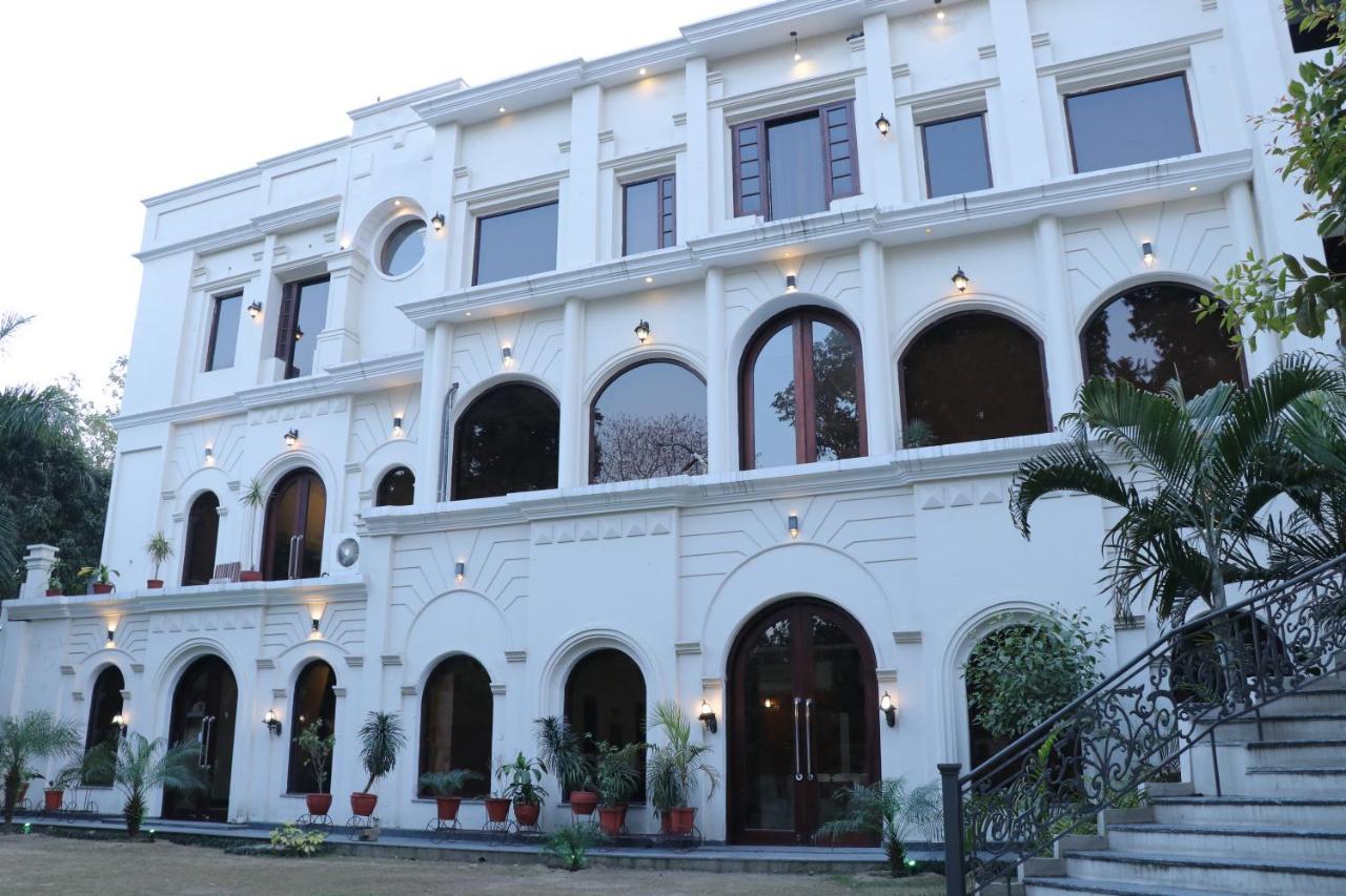 Hotel Pushap Palace Patiala Bagian luar foto